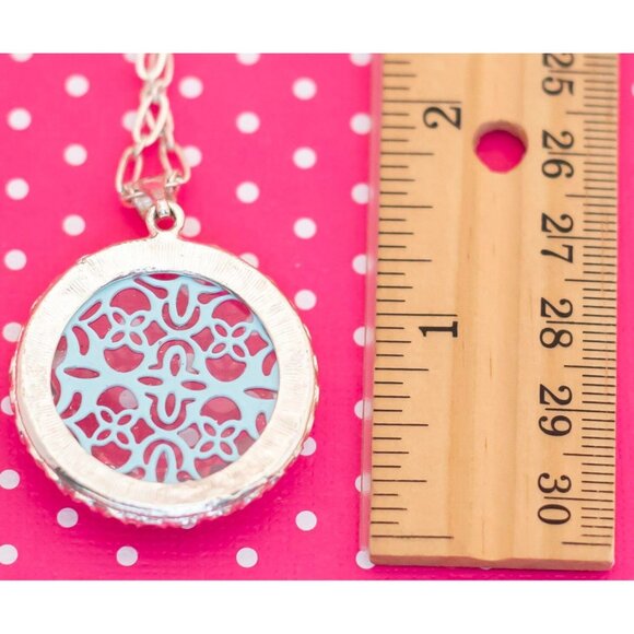 Vintage Abstract Design Necklace by Avon 18 inch - P15 - Picture 3 of 3